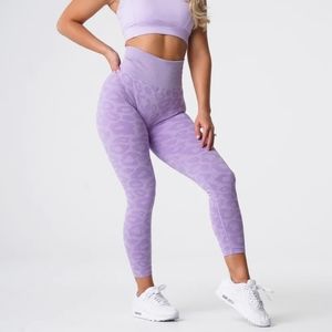 BNWT NVGTN **SOLD OUT ONLINE** Lilac Leopard Seamless Leggings Medium